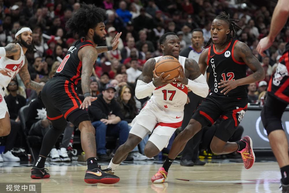 在防守端 在防守端